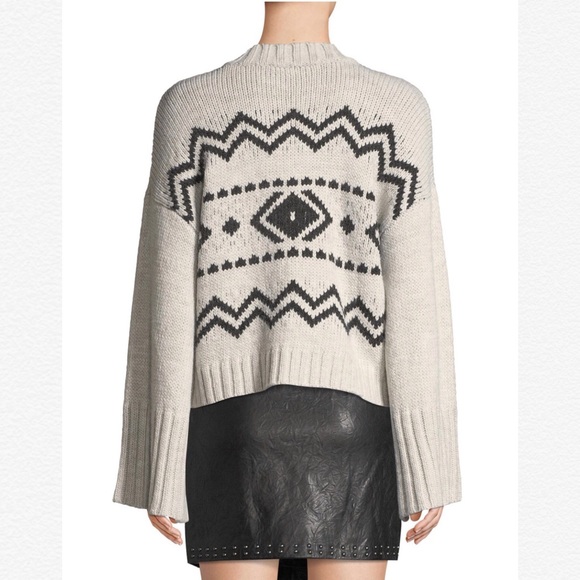 Cupcakes & Cashmere Harden Bell Sleeve Sweater - Picture 2 of 4